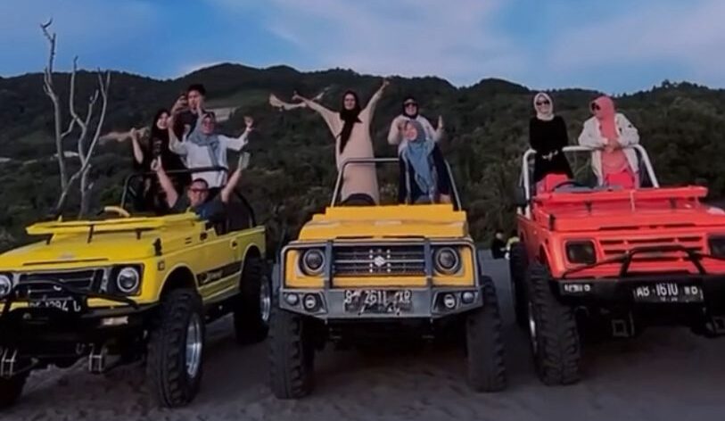 Sewa Jeep Gumuk Pasir Parangtritis